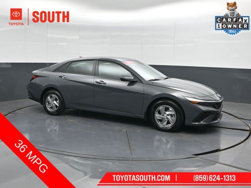 2025 Hyundai Elantra SE