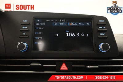 2025 Hyundai Elantra SE