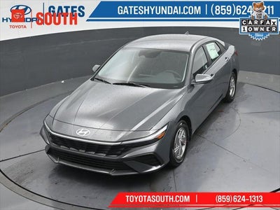 2025 Hyundai Elantra SE