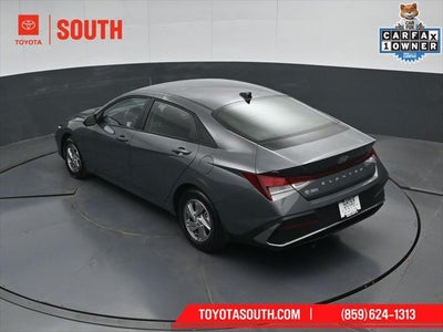 2025 Hyundai Elantra SE