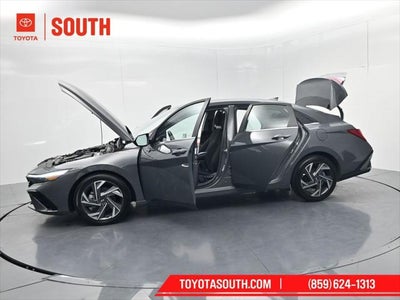 2025 Hyundai Elantra SEL Convenience