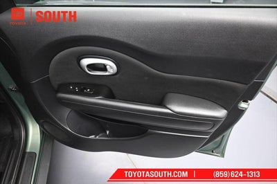 2014 Kia Soul Base
