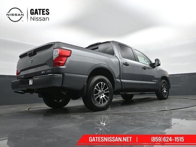 2024 Nissan Titan SV Convenience & Utility Package