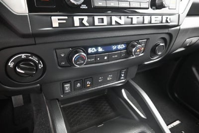 2025 Nissan Frontier SV
