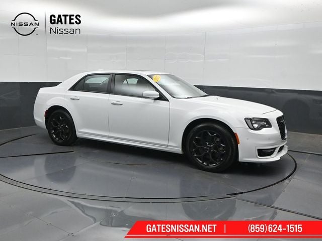 2022 Chrysler 300 Touring