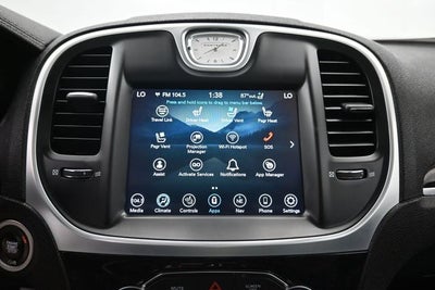 2022 Chrysler 300 Touring