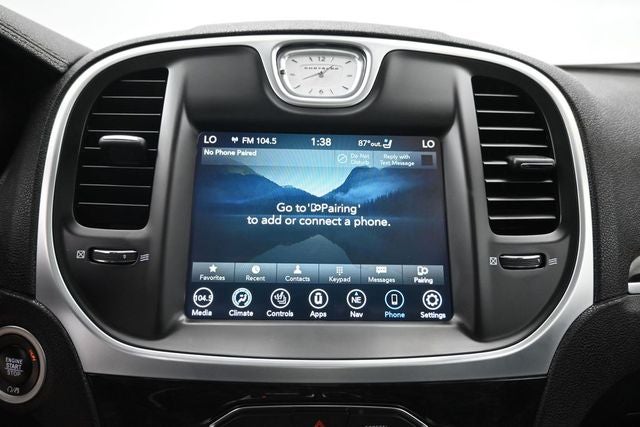 2022 Chrysler 300 Touring