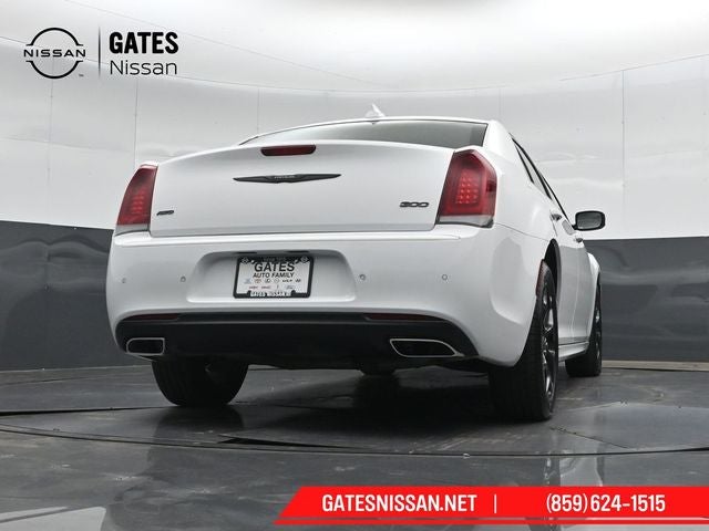 2022 Chrysler 300 Touring