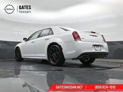 2022 Chrysler 300 Touring
