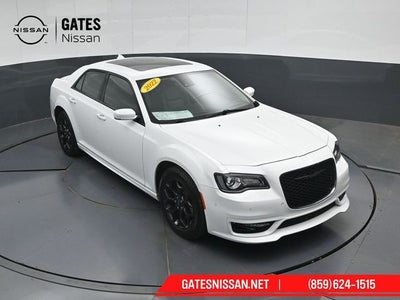 2022 Chrysler 300 Touring