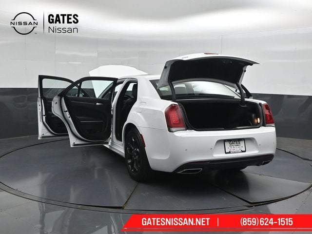 2022 Chrysler 300 Touring