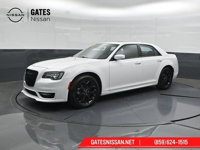 2022 Chrysler 300 Touring