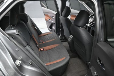 2022 Nissan Kicks SR
