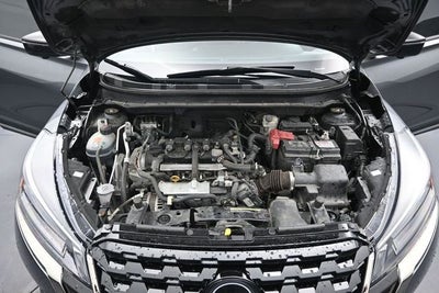 2022 Nissan Kicks SR