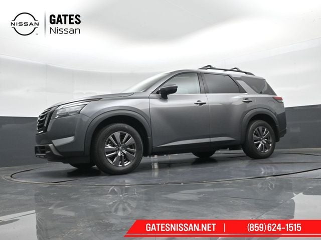 2023 Nissan Pathfinder SV