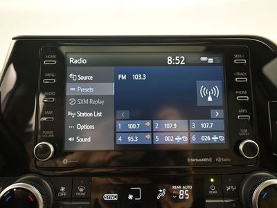 2022 Toyota Highlander Hybrid XLE