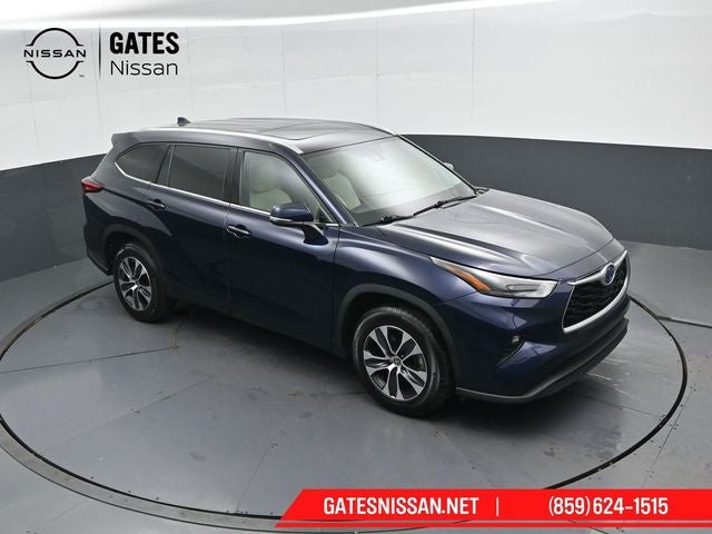 2022 Toyota Highlander Hybrid XLE
