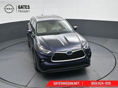 2022 Toyota Highlander Hybrid XLE