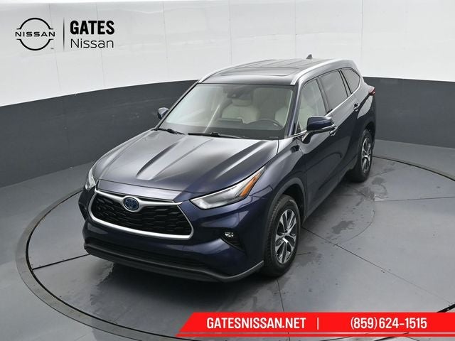 2022 Toyota Highlander Hybrid XLE