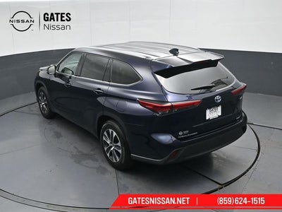2022 Toyota Highlander Hybrid XLE