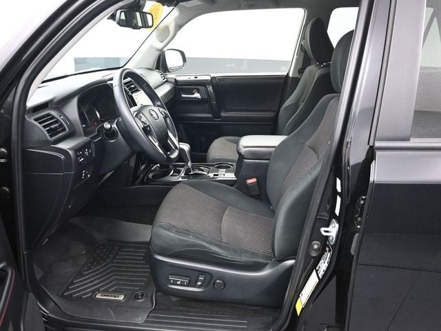 2022 Toyota 4Runner TRD Off-Road