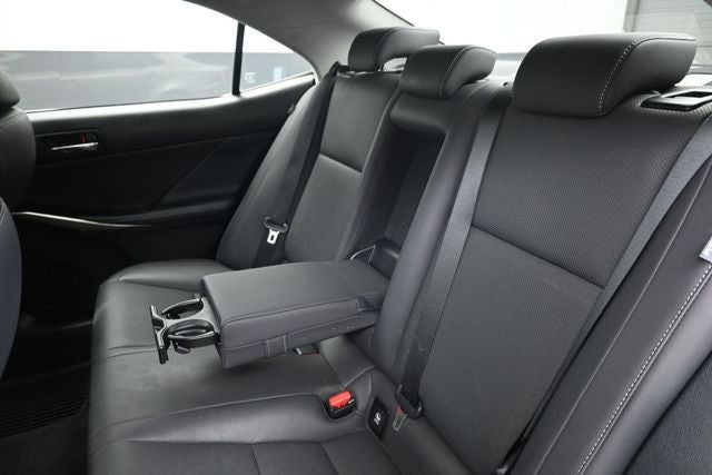 2016 Lexus IS 300