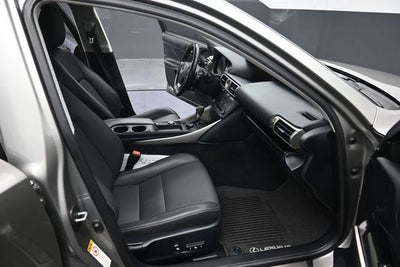 2016 Lexus IS 300