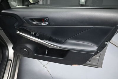 2016 Lexus IS 300