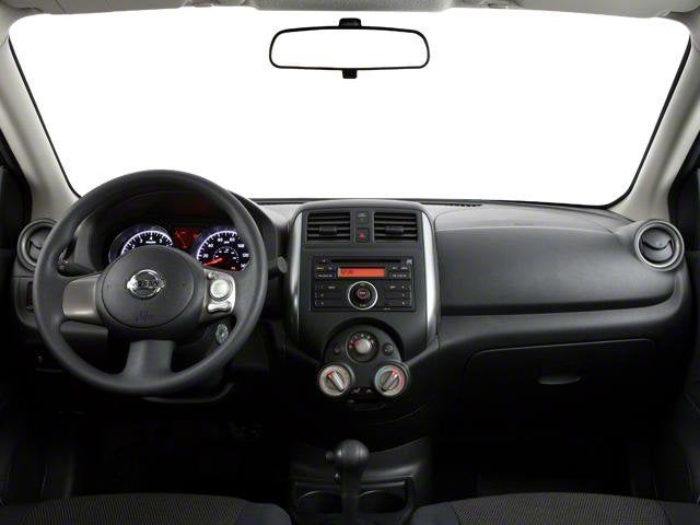 2013 Nissan Versa SV