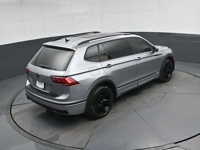 2023 Volkswagen Tiguan SE R-Line Black