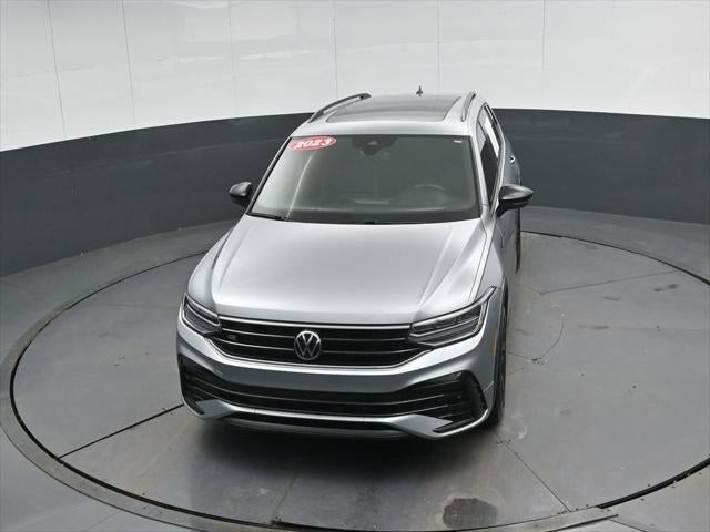 2023 Volkswagen Tiguan SE R-Line Black