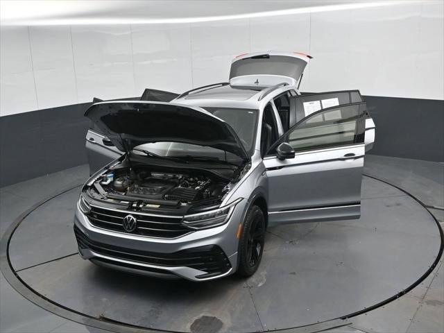 2023 Volkswagen Tiguan SE R-Line Black