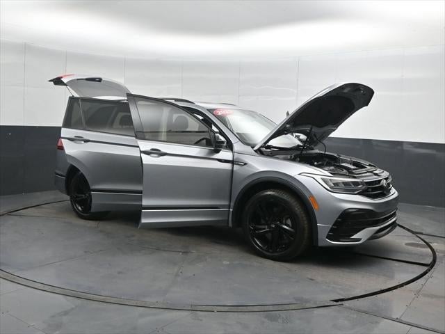 2023 Volkswagen Tiguan SE R-Line Black