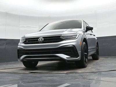 2023 Volkswagen Tiguan SE R-Line Black