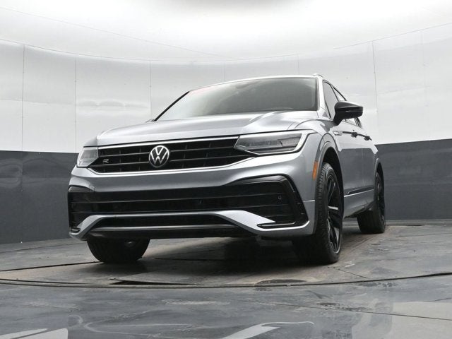 2023 Volkswagen Tiguan SE R-Line Black