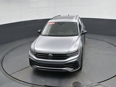 2023 Volkswagen Tiguan SE R-Line Black
