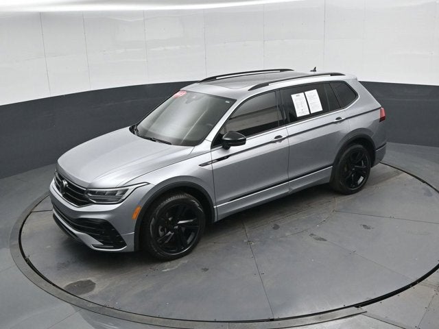 2023 Volkswagen Tiguan SE R-Line Black