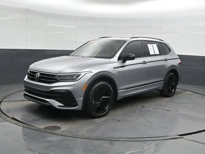 2023 Volkswagen Tiguan SE R-Line Black