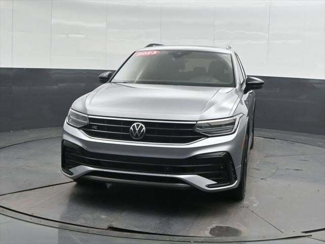 2023 Volkswagen Tiguan SE R-Line Black