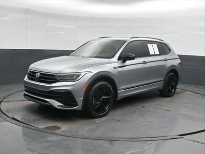 2023 Volkswagen Tiguan SE R-Line Black