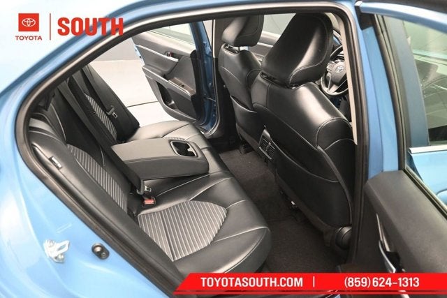 2023 Toyota Camry Hybrid SE Nightshade