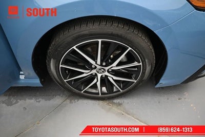 2023 Toyota Camry Hybrid SE Nightshade