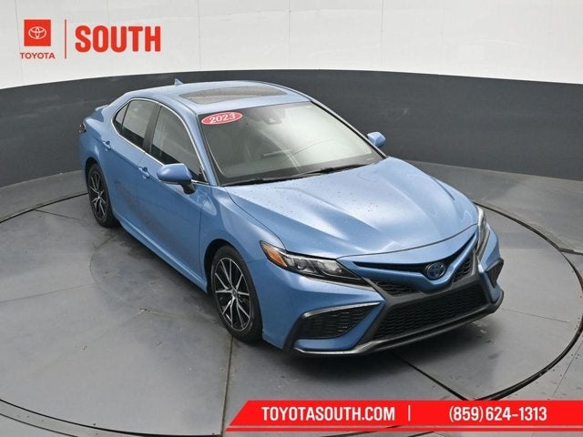 2023 Toyota Camry Hybrid SE Nightshade