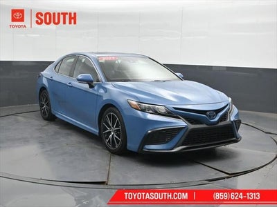 2023 Toyota Camry Hybrid SE Nightshade