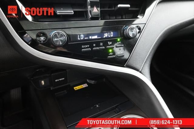 2023 Toyota Camry Hybrid SE Nightshade
