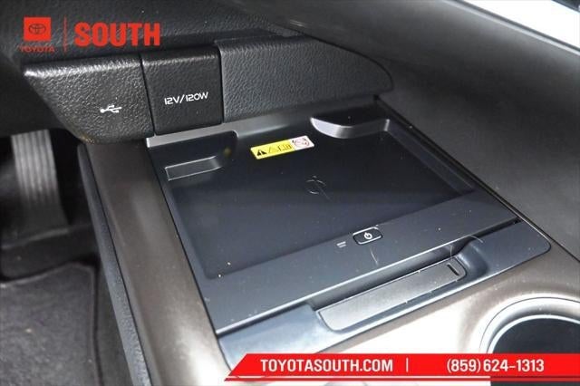 2023 Toyota Camry Hybrid SE Nightshade