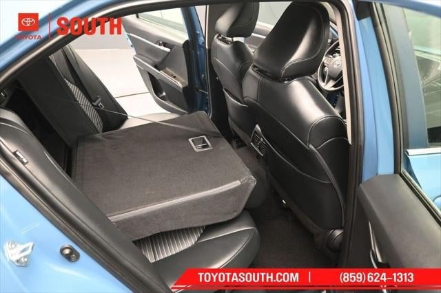 2023 Toyota Camry Hybrid SE Nightshade