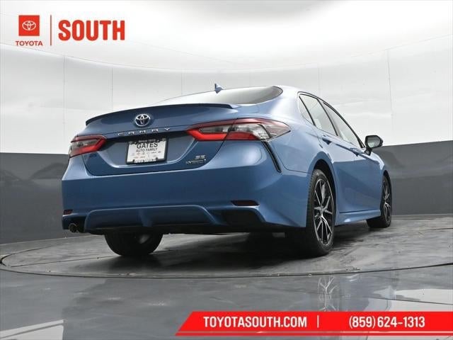 2023 Toyota Camry Hybrid SE Nightshade