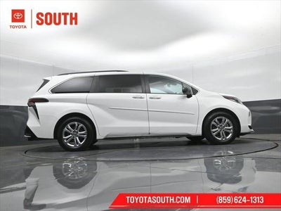 2023 Toyota Sienna XSE
