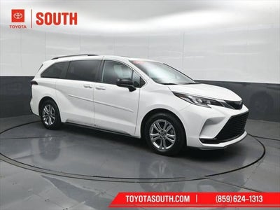 2023 Toyota Sienna XSE